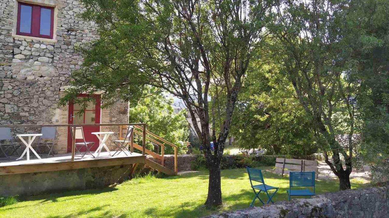 -Moulin De Solaure- Hotel Aix-en-Diois Luaran gambar